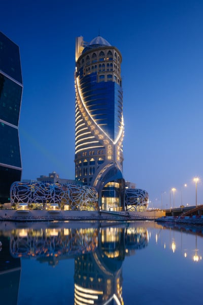 mondrian_doha_night-exterior_designmarcelwanders