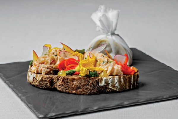 Atmosphere burj khalifa restaurant