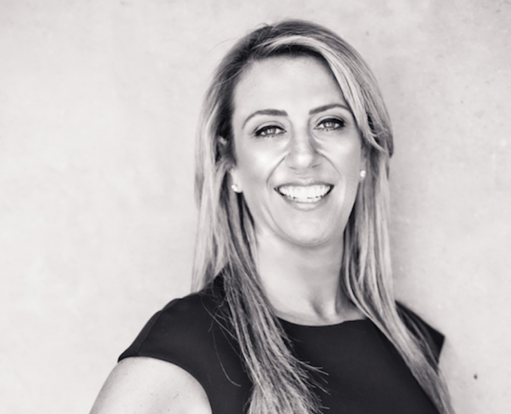 Donna Benton The Entertainer