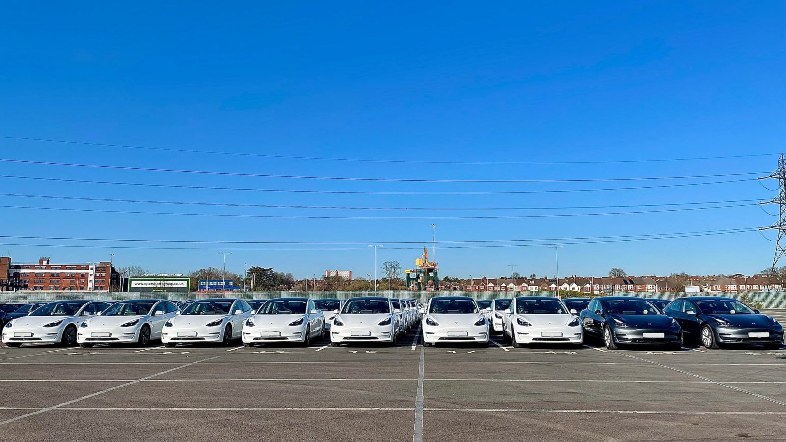 Car rental company launches Tesla fleet in CA, NY, NJ with Model 3 for $995 per month