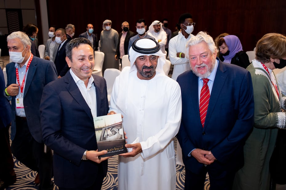 (left-right) Raed Barqawi, Sheikh Ahmed bin Saeed Al Maktoum and Ian Fairservice. Image credit: Motivate Media Group