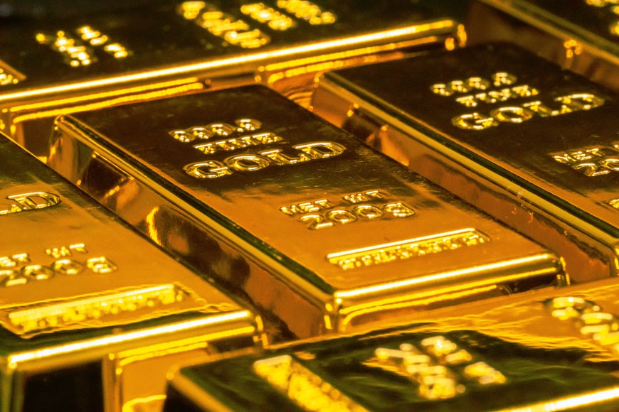 Gold Advances As Traders Weigh Fed Rate Hike Growth Risks 