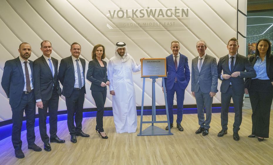 Der deutsche Autoriese Volkswagen eröffnet seine Regionalzentrale in Doha