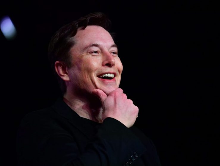 Tesla shares give up gains on renewed prospect of Musk buying Twitter