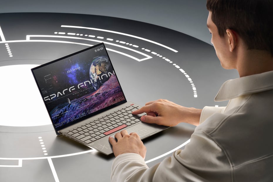 Here's a closer look at ASUS' space-themed laptop