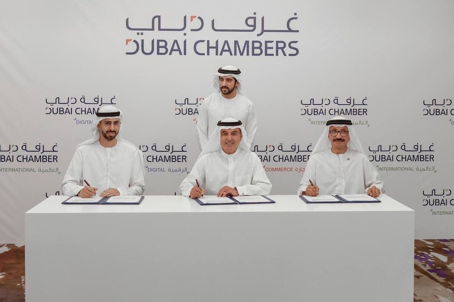 Sheikh Hamdan visits Dubai Chambers
