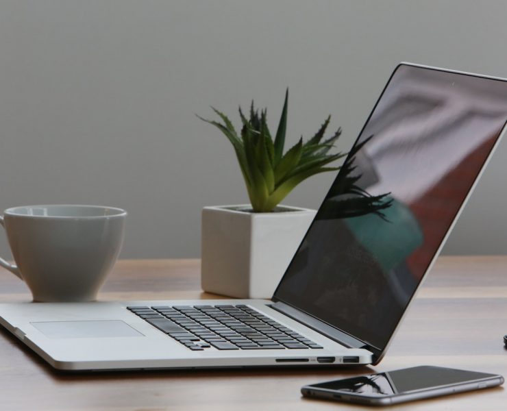 India imposes import curbs on laptops