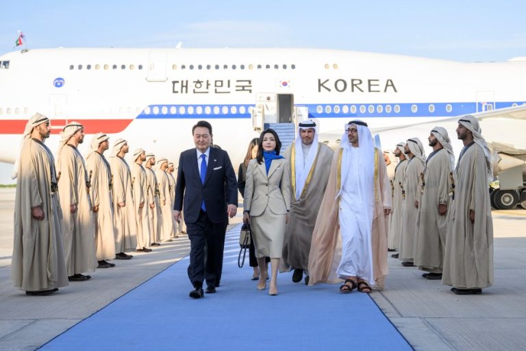 korea president visit uae