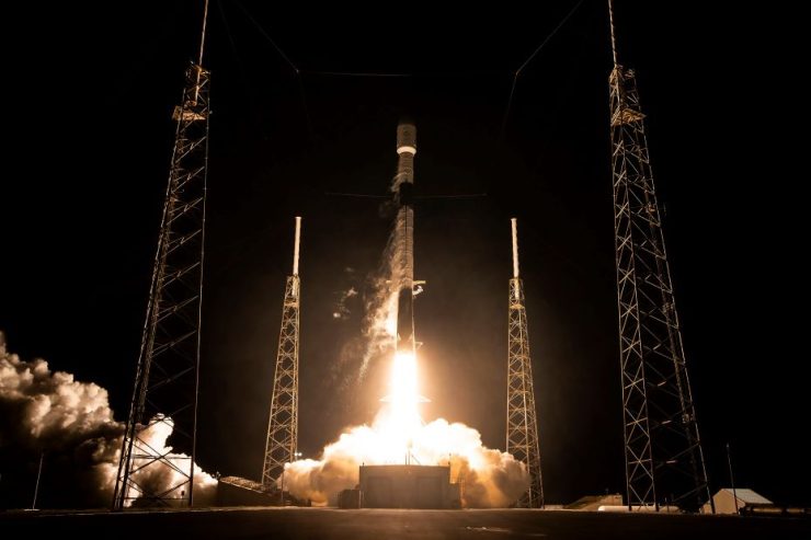 Arabsat BADR-8 launch Image credit Arabsat