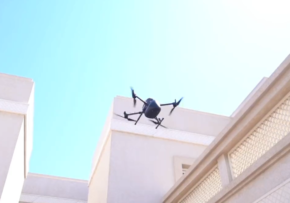 Watch hereDubai hospital delivers medicines to patients house via drone