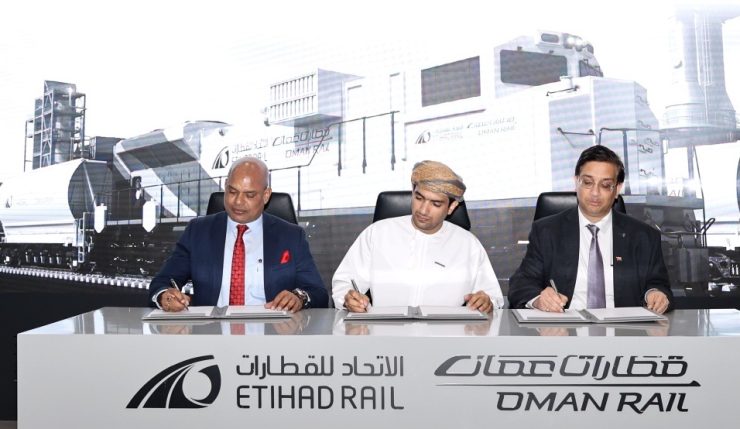 Oman and Etihad Rail Company and Jindal sign MoU