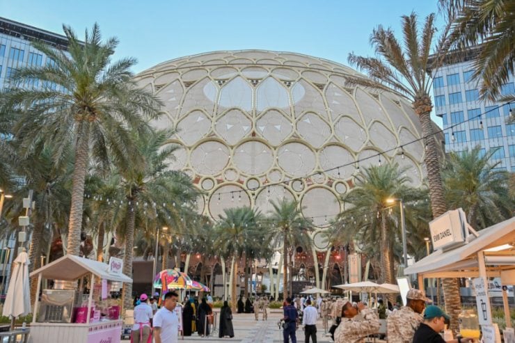 Dubai plans to slash carbon emissions in half by 2030