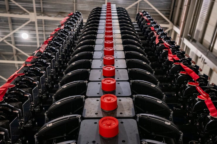 SpaceX launches Starlink satellites