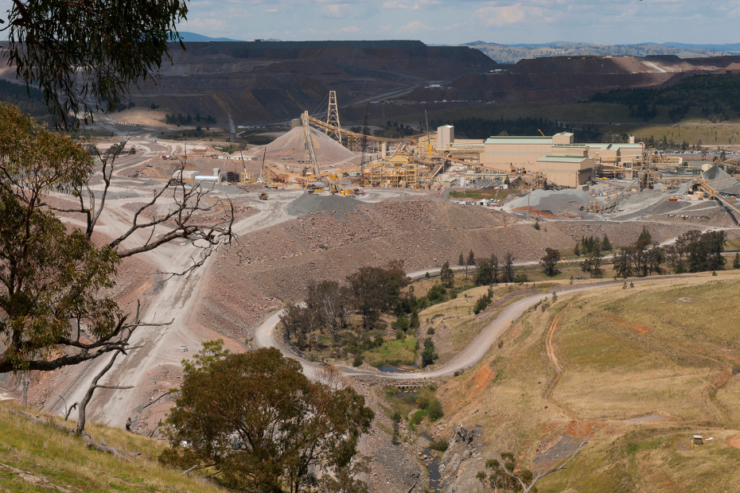 Abu Dhabi’s Mubadala invests in Australia’s largest urea plant