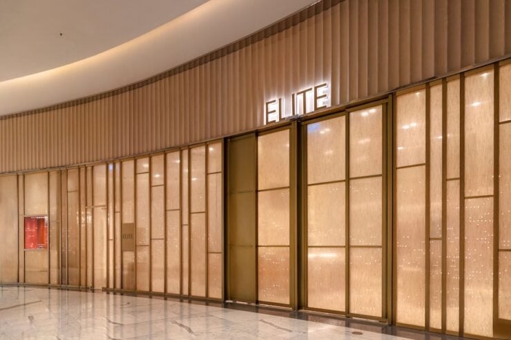 Dubai mall unveils elite personal shopping suite