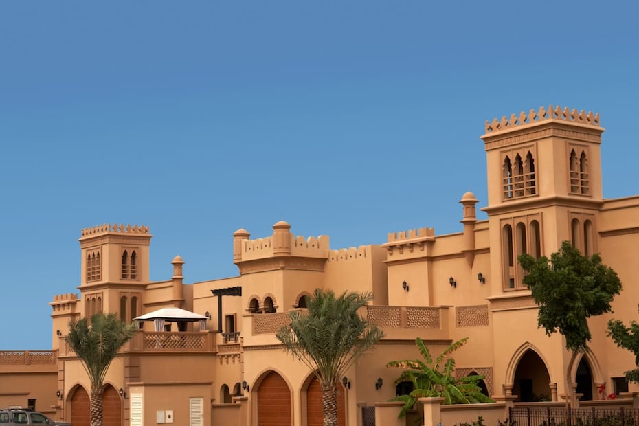 luxury apartment villa in dubai with blue sky