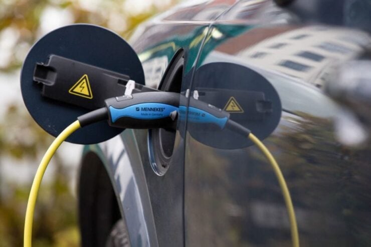 UAE energy ministry, Etihad WE set up EV infrastructure company