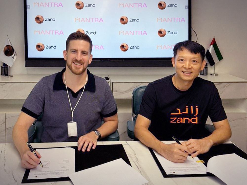 Mantra and Zand_signing copy