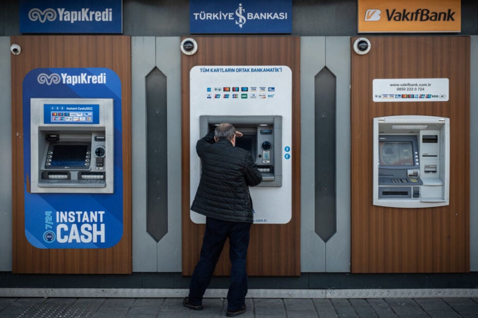 Fitch says GCC banks show strong interest in global expansion