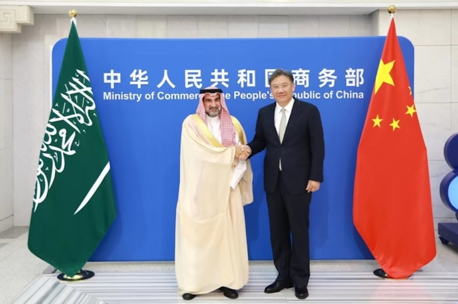 中国商务部长确认中国愿意加强与沙特阿拉伯的贸易