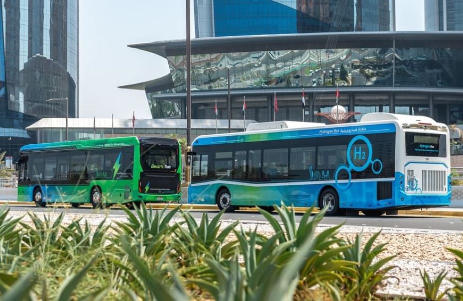 Abu Dhabi Launches 'Green Bus' Service Powered by Hydrogen and Electric Energy