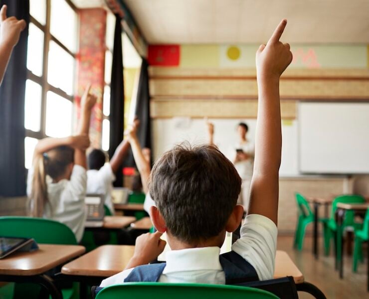 Golden visa for Dubai teachers.