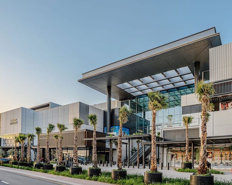 Nad Al sheba mall opens