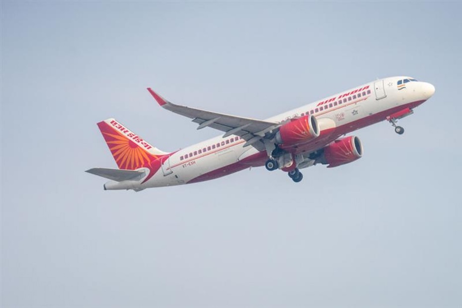 Air India Ahmedabad-London flight crashes