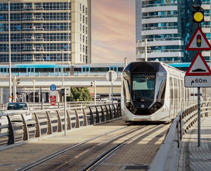 Dubai's public transport surge: 395 million riders in first half of 2025
