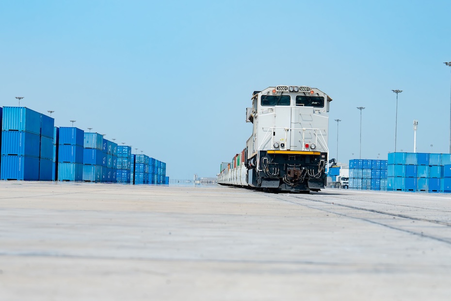 AD Ports Group, KTZ Express launch GulfLink JV to boost Central Asia logistics