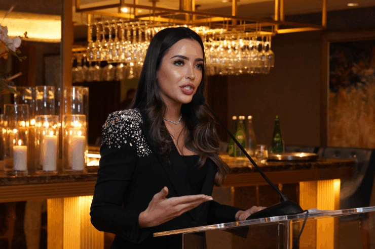 Hasnae Taleb, the first Arab-African woman nominated as “The Shewolf of Nasdaq” by Nasdaq Stock Market, is an multi-award-winning trader and managing partner of Mintiply Capital