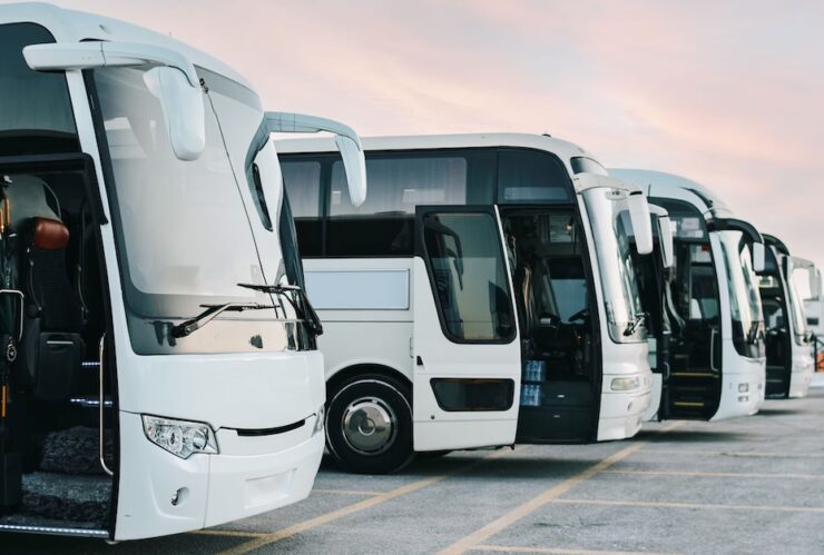 Dubai issues new regulation to strengthen tourist transport sector Image RTA_Dubai Media Office