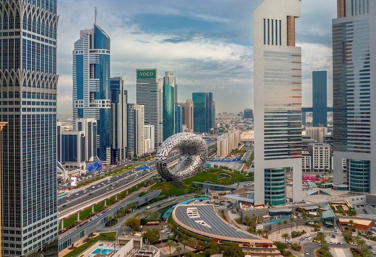 New framework enables over 10,000 free zone companies to operate in mainland through structured permits, providing seamless access to government tenders and contracts