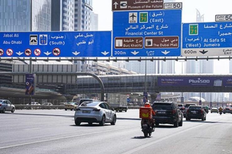 New rules in Dubai: Delivery riders barred from fast lanes starting November