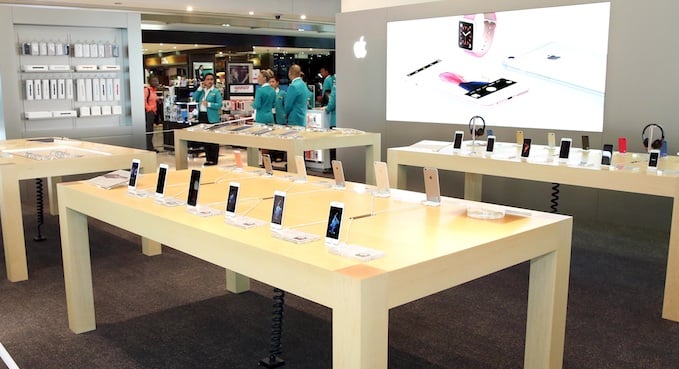 In pictures: Apple stores in airport | UAE News