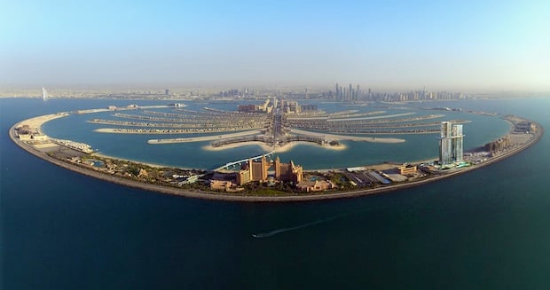 Panoramic view of Palm showing Palm 360