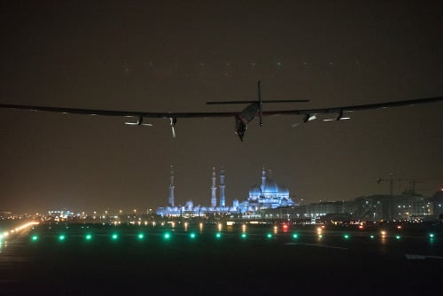 Solar impulse 2 Abu Dhabi 2