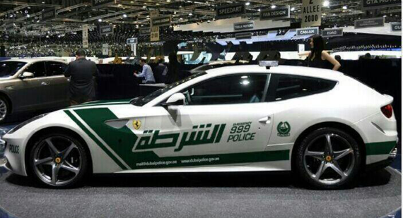 dubaipoliceferrari